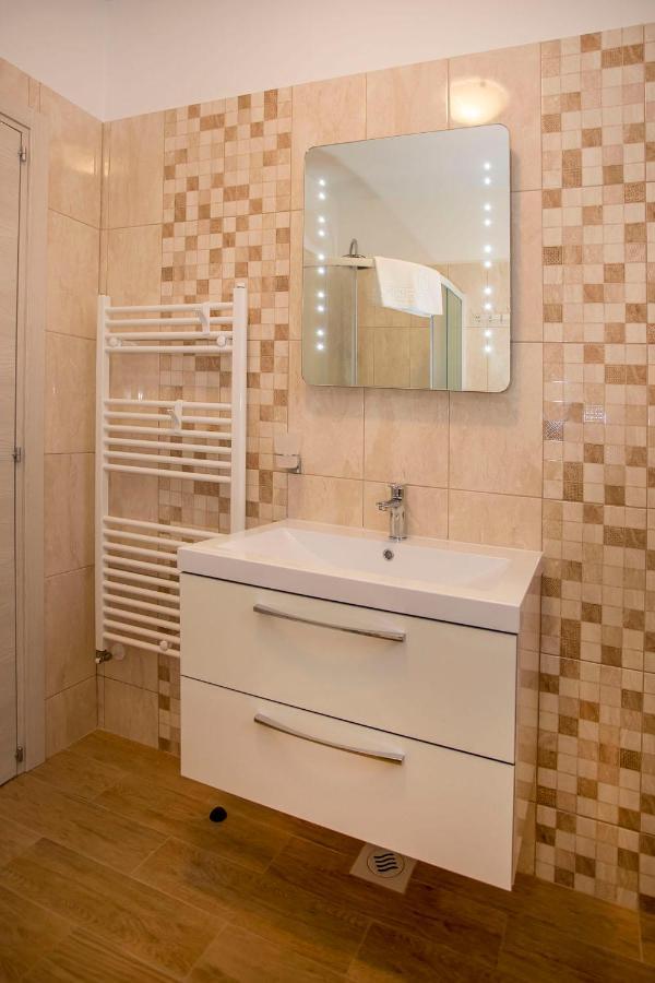 Apartmani Dragica Rovinj Ngoại thất bức ảnh